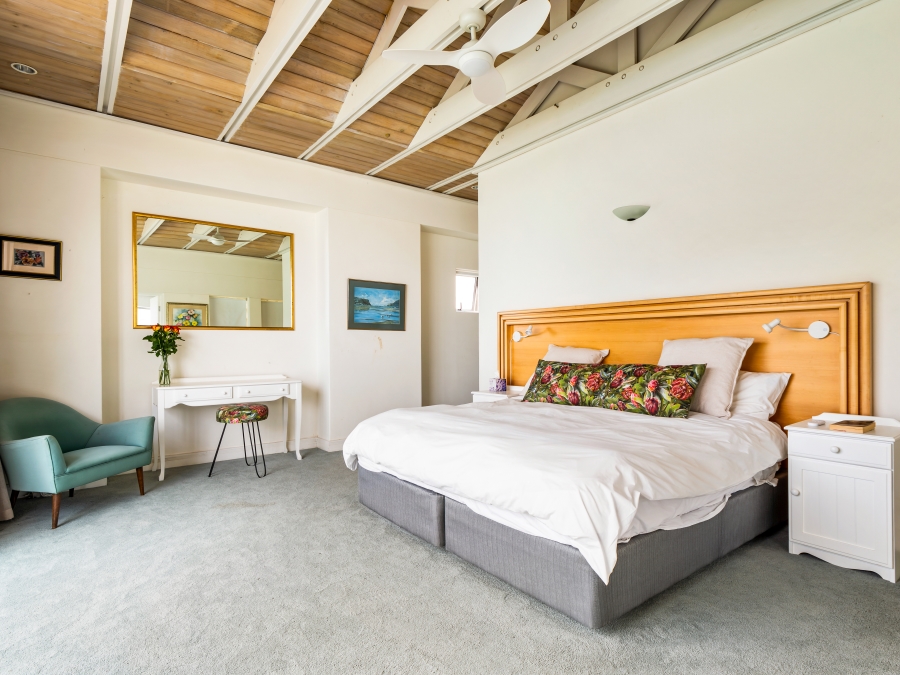 4 Bedroom Property for Sale in Leisure Isle Western Cape